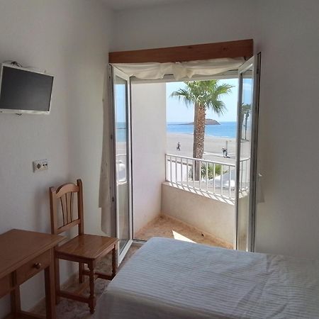 Pension Sol Y Playa كاربونيذاس المظهر الخارجي الصورة